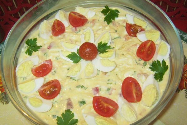 Salata de somon afumat cu mix de oua