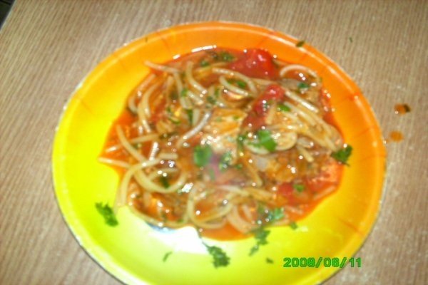 spaghete cu sos de rosii