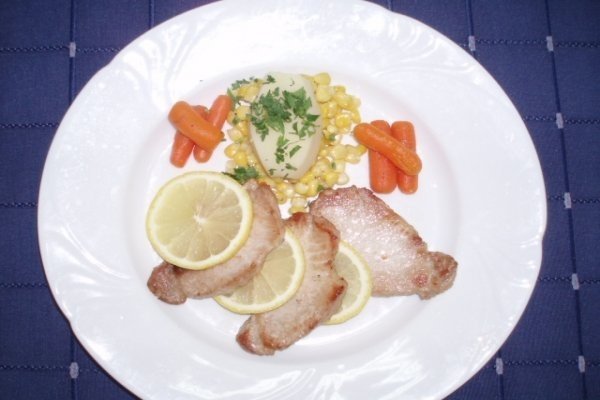 SCALOPPINI DE PORC CU LEGUME