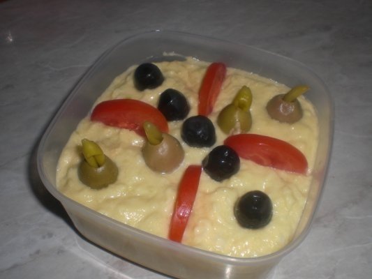 SALATA DE DOVLECEL