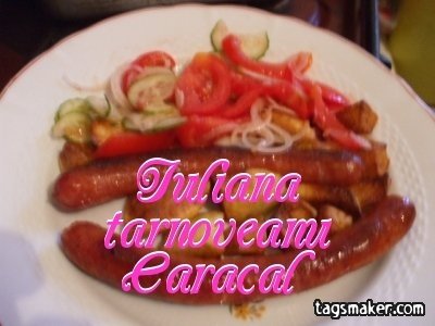 Cirnaciori la tefal cu salata asortata