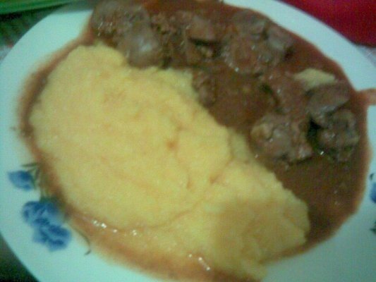 Ficatei cu smatana si mamaliguta