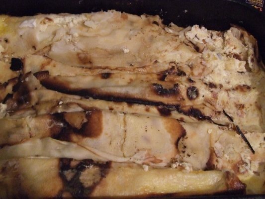 Clatite cu branza de vaci la cuptor