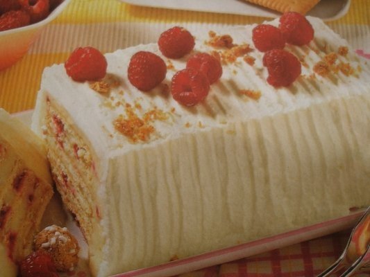 FELII DE BISCUITI SI ZMEURA