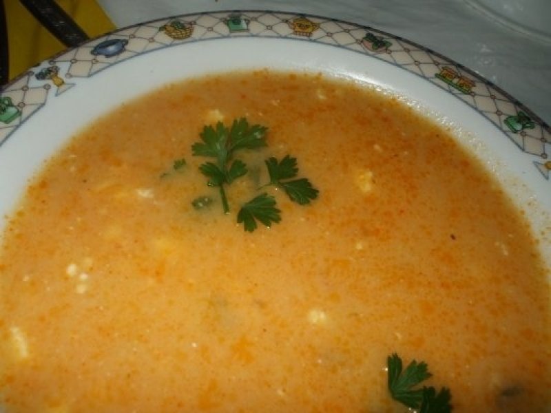Supa crema de legume cu crutoane picante