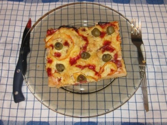 Pizza facuta in casa- Ramona 1