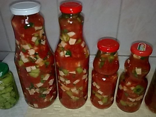 Rosii cu telina si ardei iute pentru ciorbe