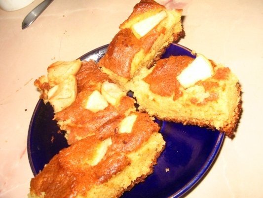 Prajiturica cu miere si fructe