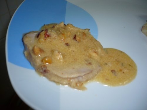 Friptura de porc cu sos de alune