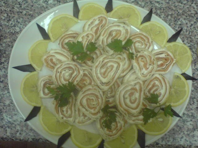 Rulada cu somon afumat