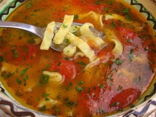 Ciorba cu taitei de casa