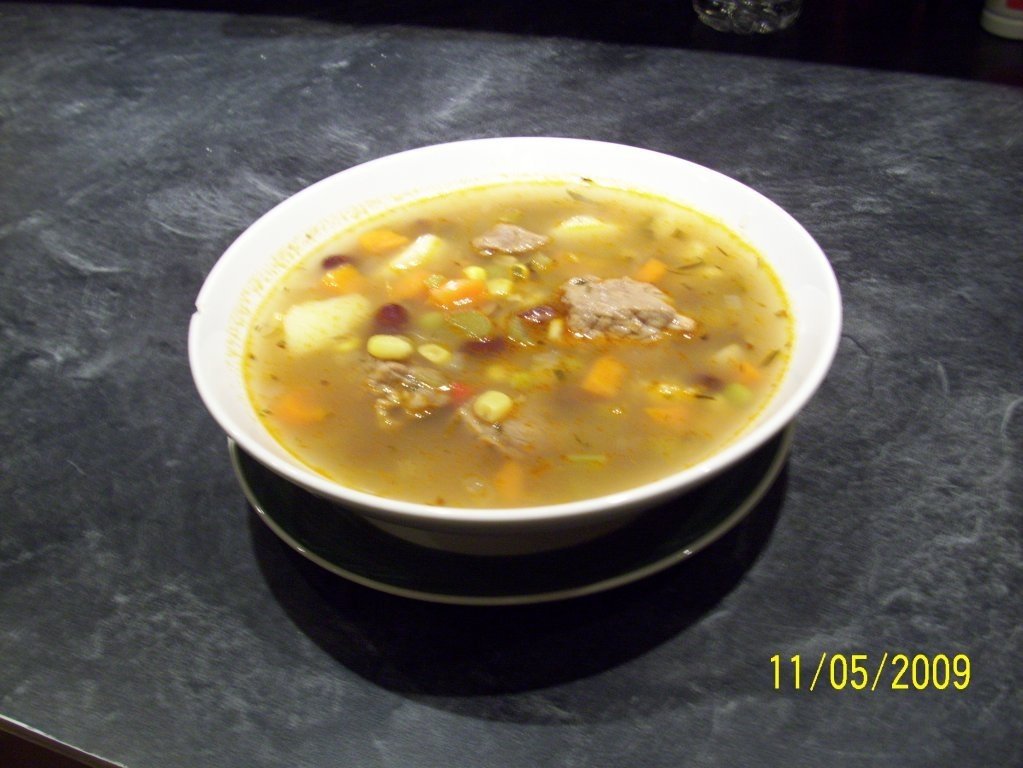 Ciorbita de vacuta cu legume