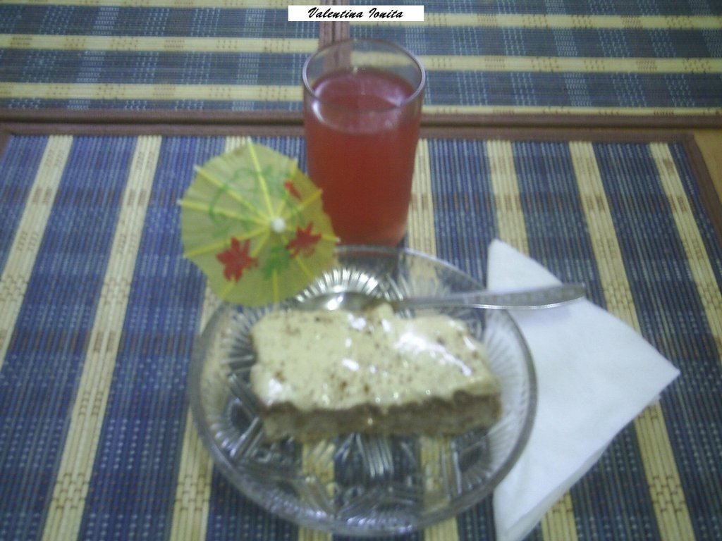 Prajitura cu spuma de zahar ars