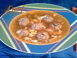 Ciorba de perisoare acrita cu bors
