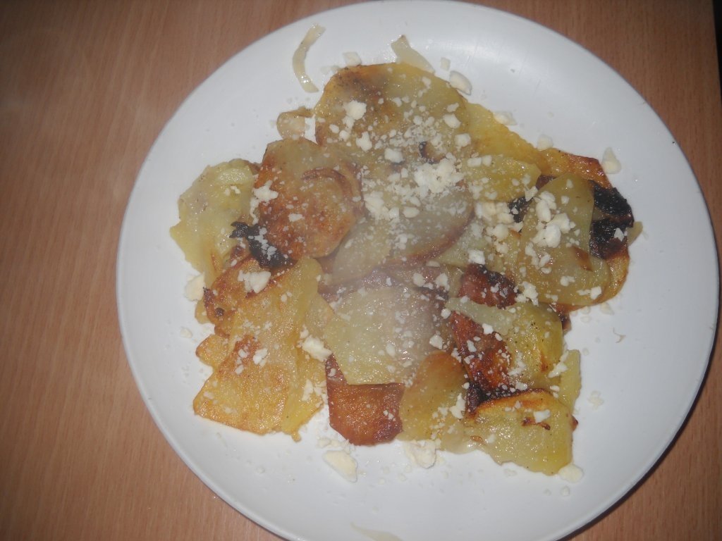 Cartofi prajiti cu ceapa