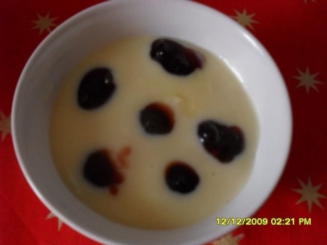 Sarlota cu dulceata de mure