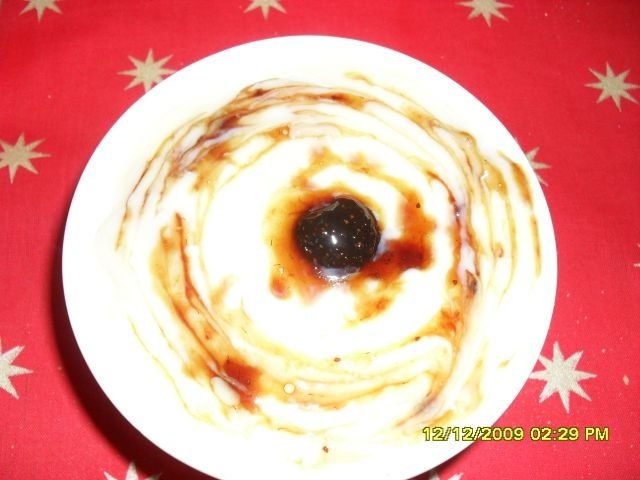 Sarlota cu piscoturi de sampanie