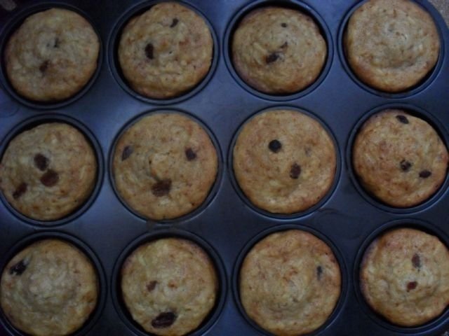 Briose cu mere si stafide