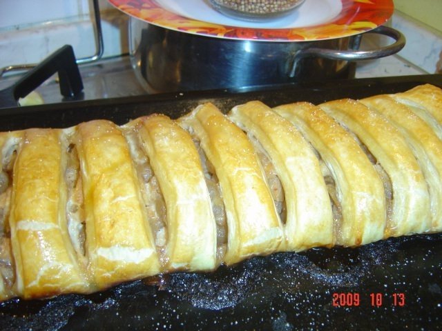 strudel cu mere