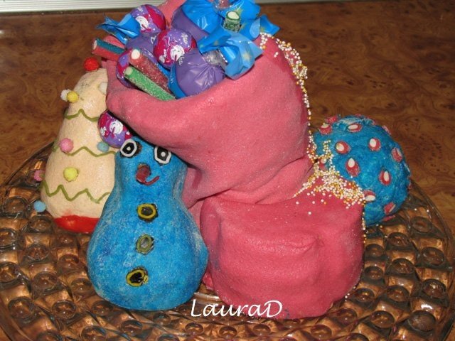 Cizma umpluta cu darurile mosului Nicolae