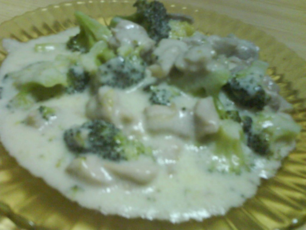 Ciulama de pui cu broccoli