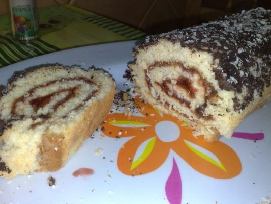 RULADA CU GEM SI CIOCOLATA