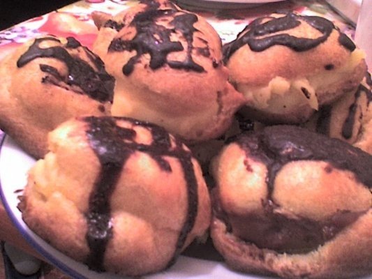 Eclere cu crema de vanilie