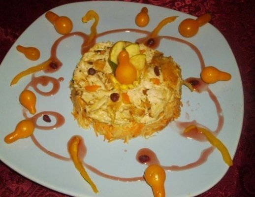 Salata de pui cu morcovi, telina si mar