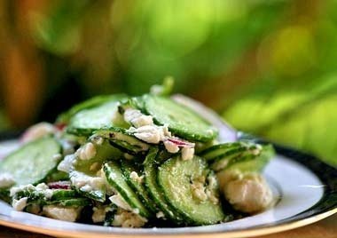 Salata de castraveti cu mentă şi Feta