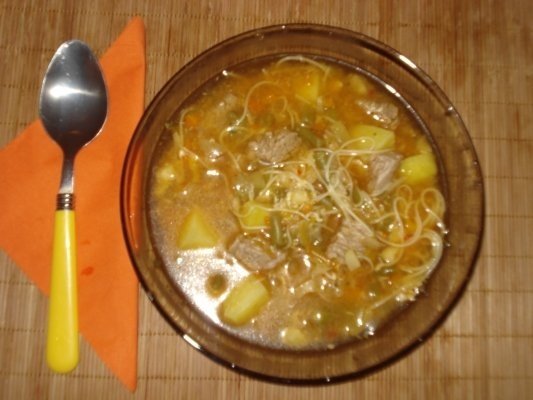 Ciorba cu carne de vita