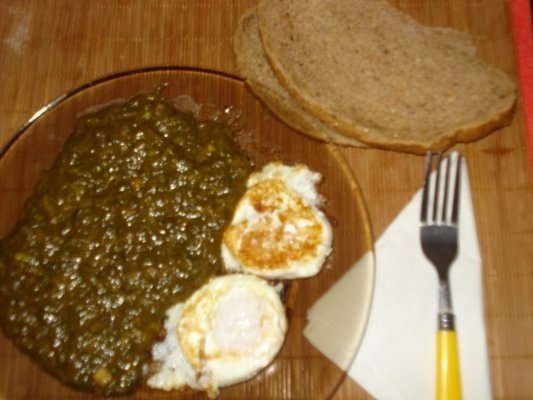 Spanac cu suc de rosii