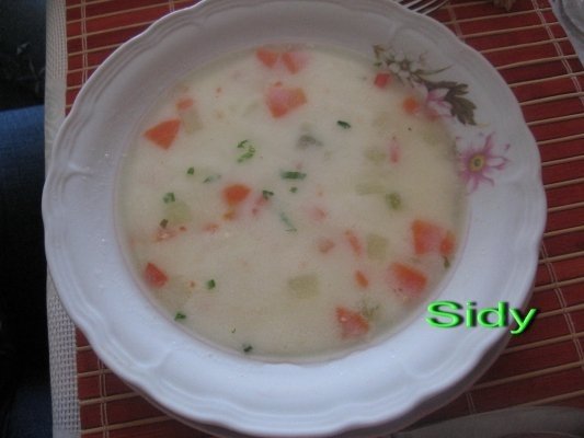 Ciorba de pui cu smantana