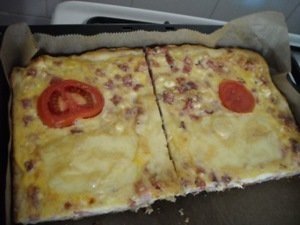 Pizza cu piept de pui si keizer