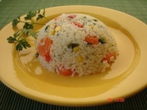 GARNITURA DE OREZ CU LEGUME