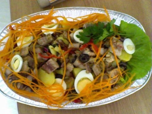 Salata cu macrou afumat