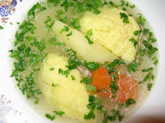 Supa de pui cu galuste