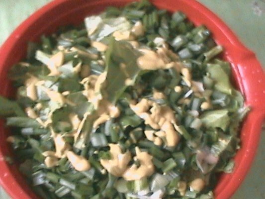 Salata verde cu sos vinegrette