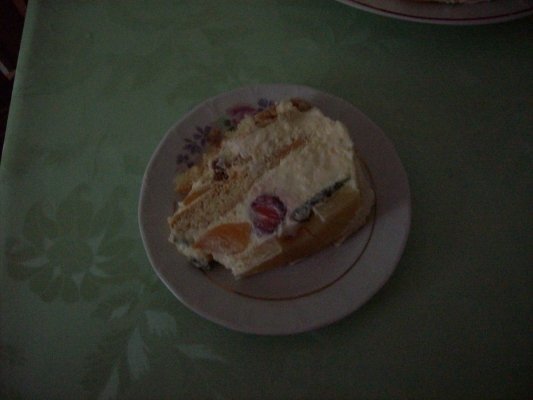 Tort cu fructe si piscoturi