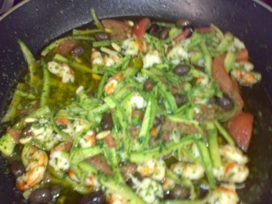 Gnochi de cartofi cu verdure si raci(gamberi)