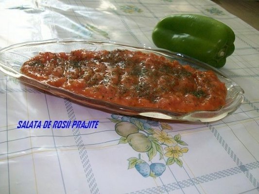 Salata de rosii,prajite
