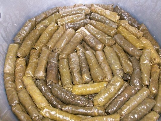 Sarmalute din foi de vita de vie ,fara carne(specific arab)