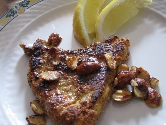 File de pastrav in unt cu migdale