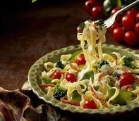 Salata de taietei cu legume
