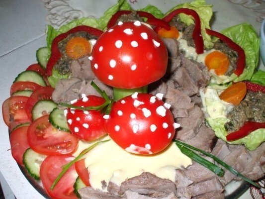 Limba rasol cu ciuperci si sos