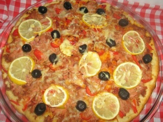 Pizza cu ton