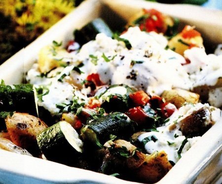 Salata cu sos knorr tzatziki