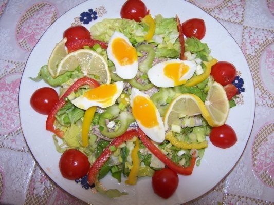 Salata cu ton ( savoare deplina ! )