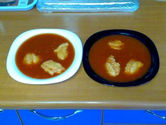 Supa de rosii cu galusti.