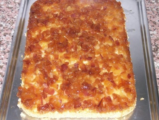 Prajitura intoarsa,cu nectarine