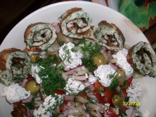 Salata cu omleta de oua